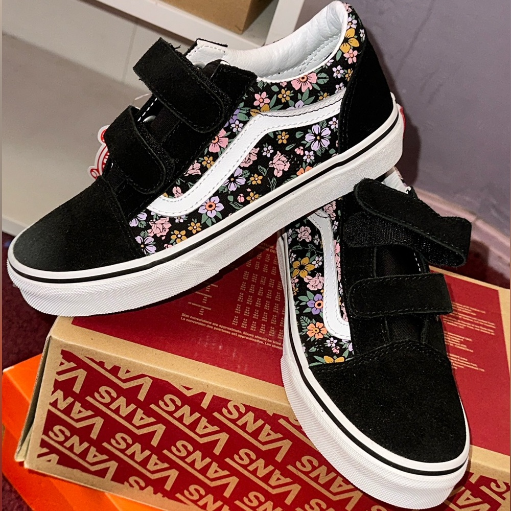 Girls old school Vans 2y